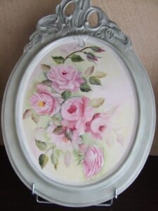 MEDAILLON-ROSE - peinture sur porceleine-Artelier de Joce